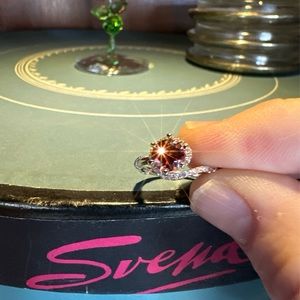 NEW-Pink 1.5 ct Moissanite and authentic diamonds set in Sterling Silver